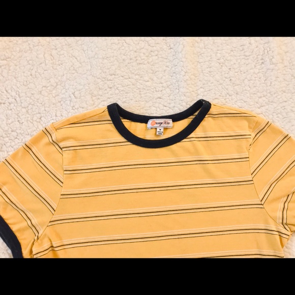 Vintage styled yellow top - Picture 2 of 3